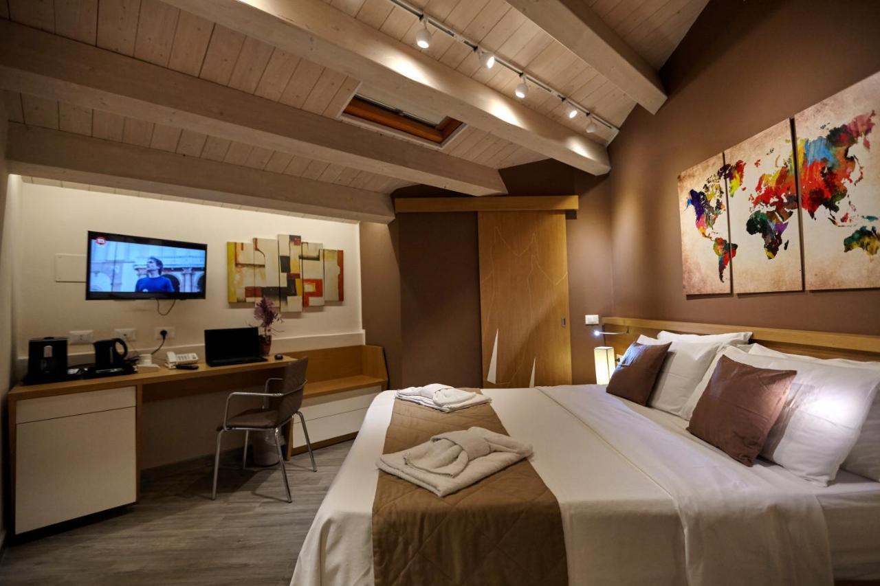 Hospitality Hotel Palermo Bagian luar foto
