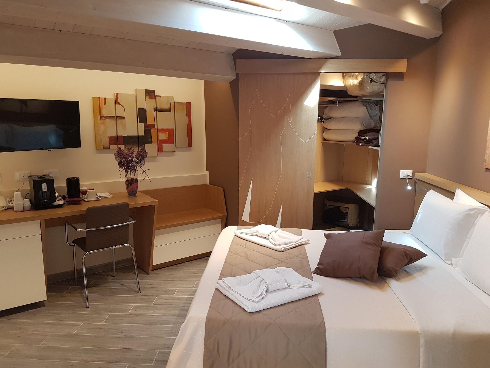 Hospitality Hotel Palermo Bagian luar foto