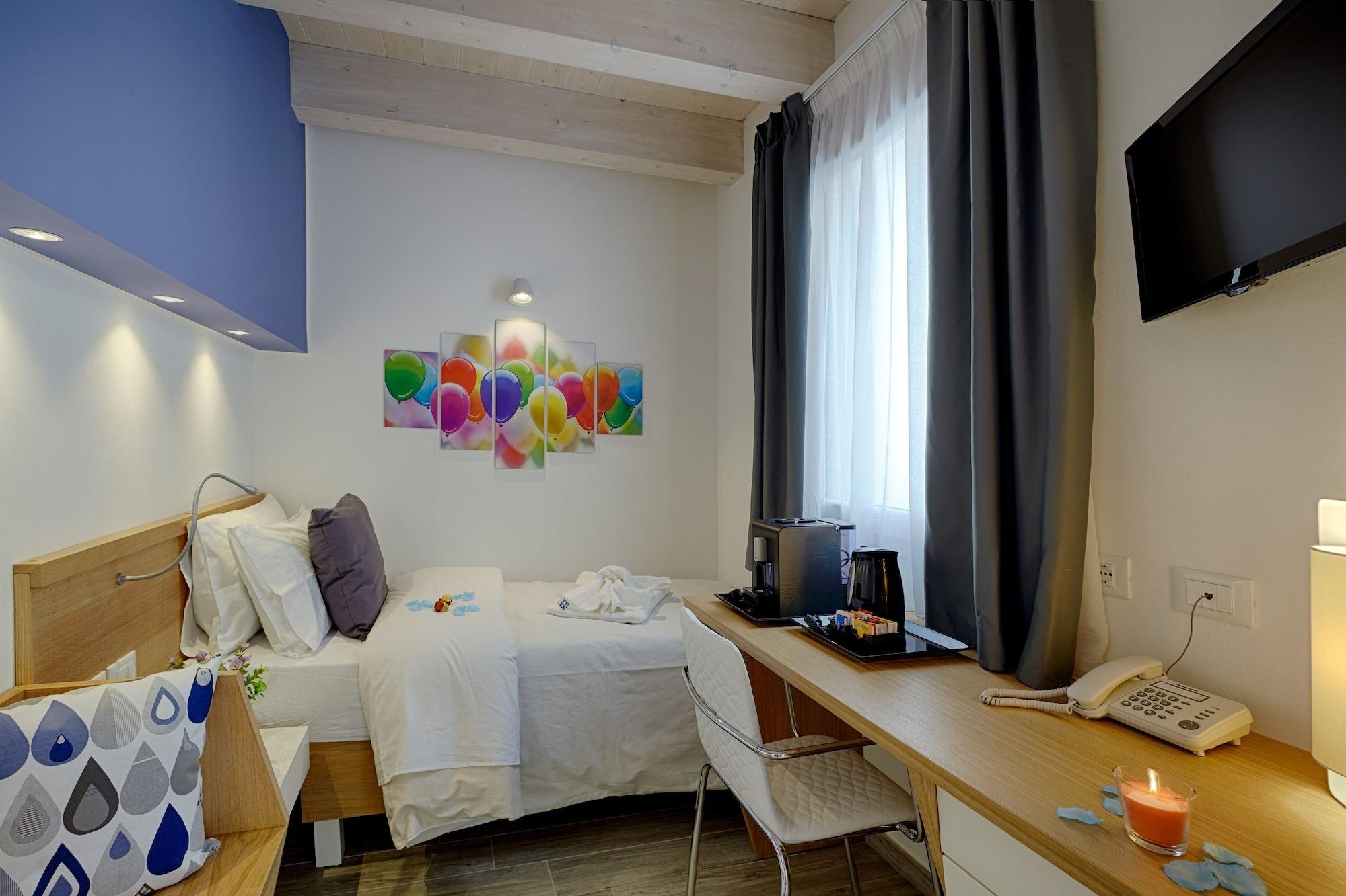 Hospitality Hotel Palermo Bagian luar foto