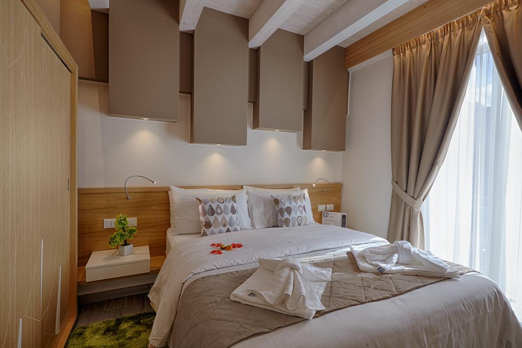 Hospitality Hotel Palermo Bagian luar foto