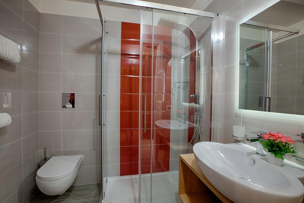 Hospitality Hotel Palermo Bagian luar foto