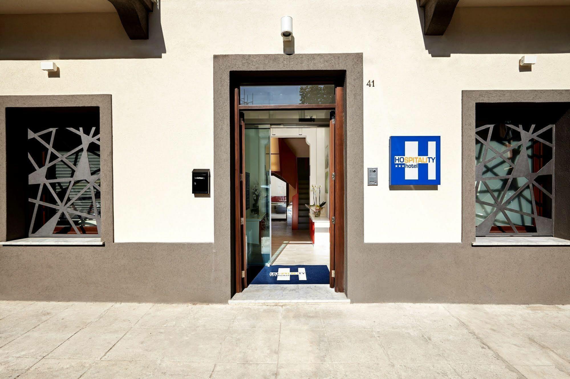 Hospitality Hotel Palermo Bagian luar foto