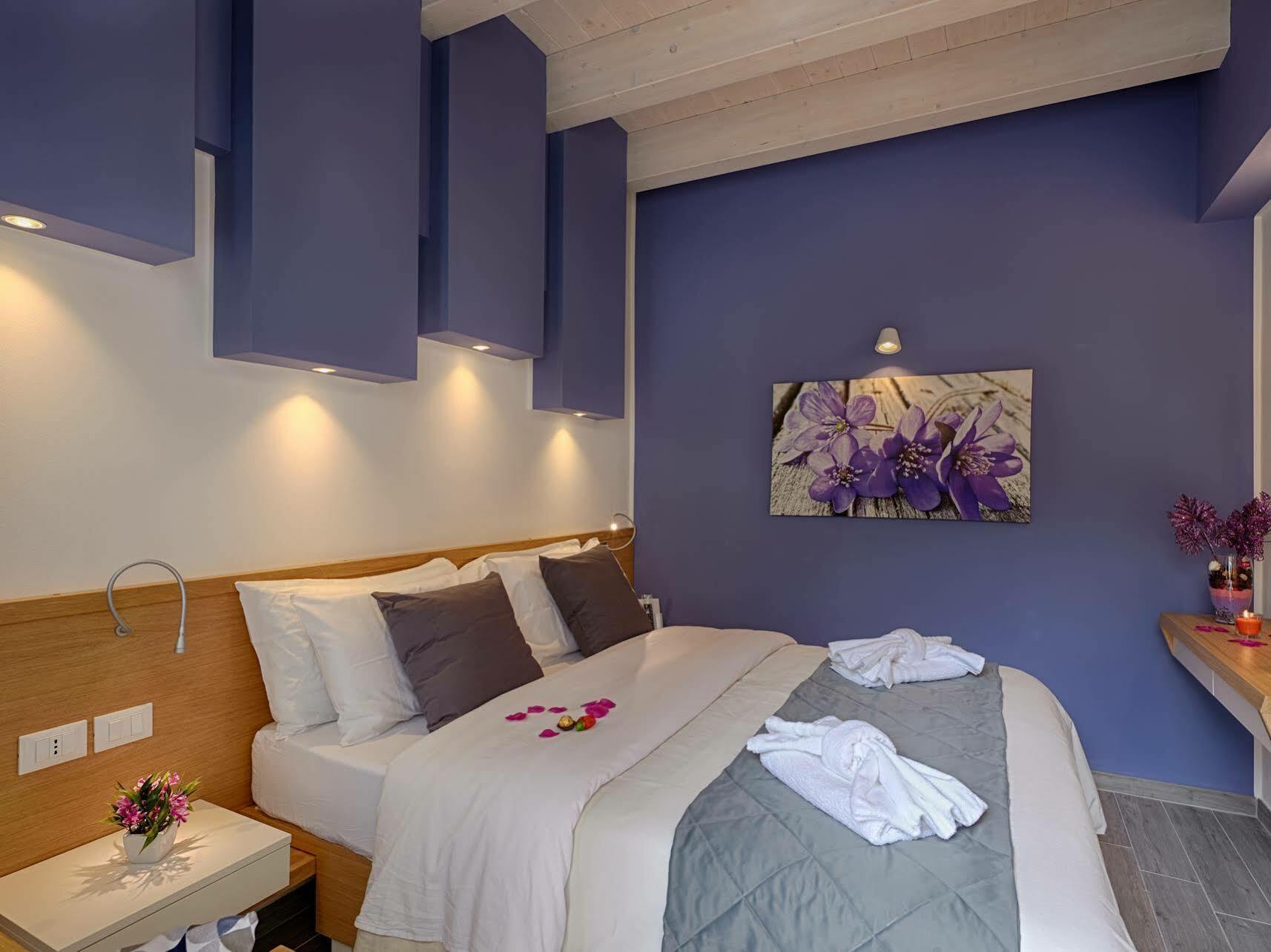 Hospitality Hotel Palermo Bagian luar foto