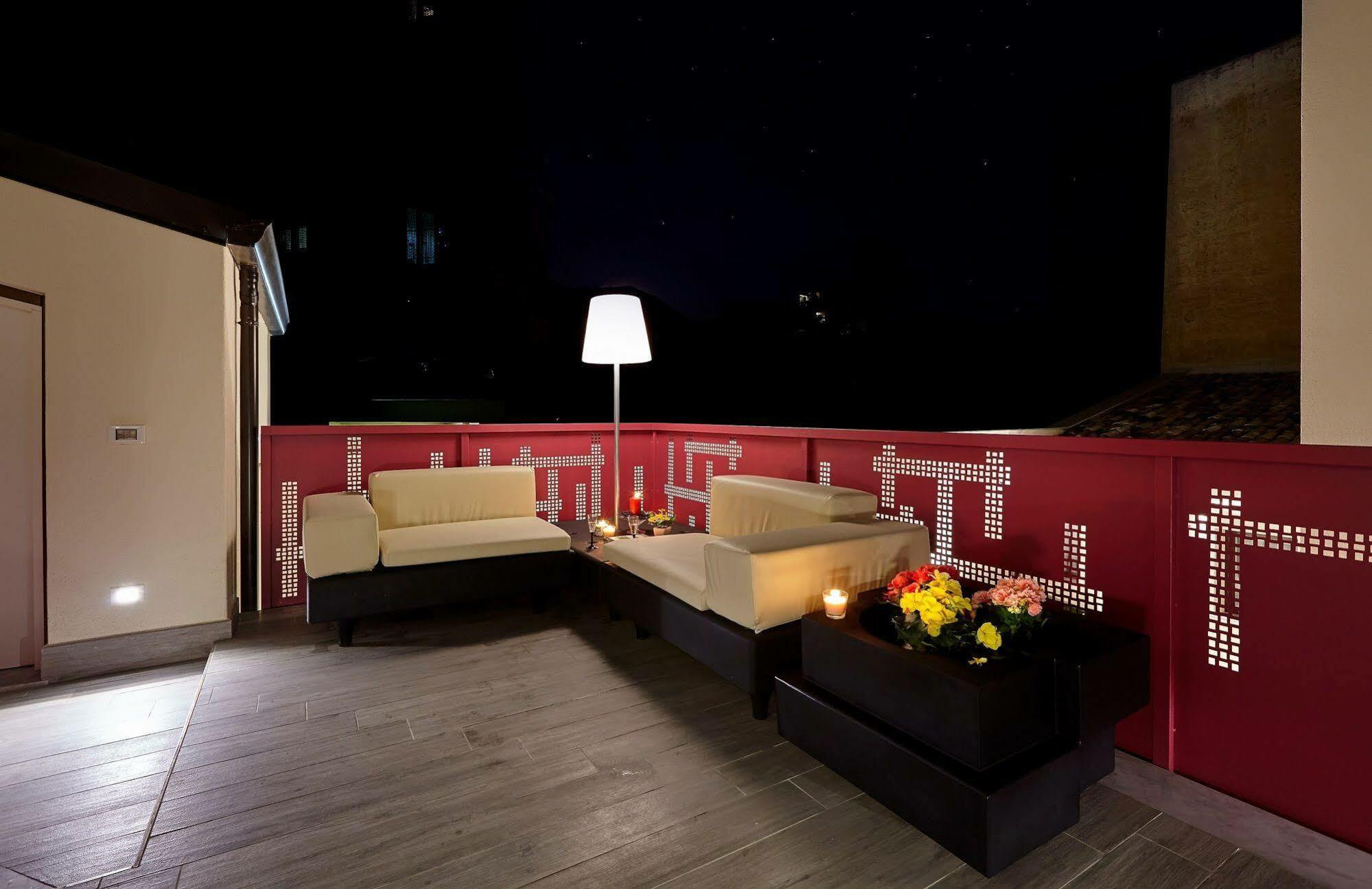 Hospitality Hotel Palermo Bagian luar foto