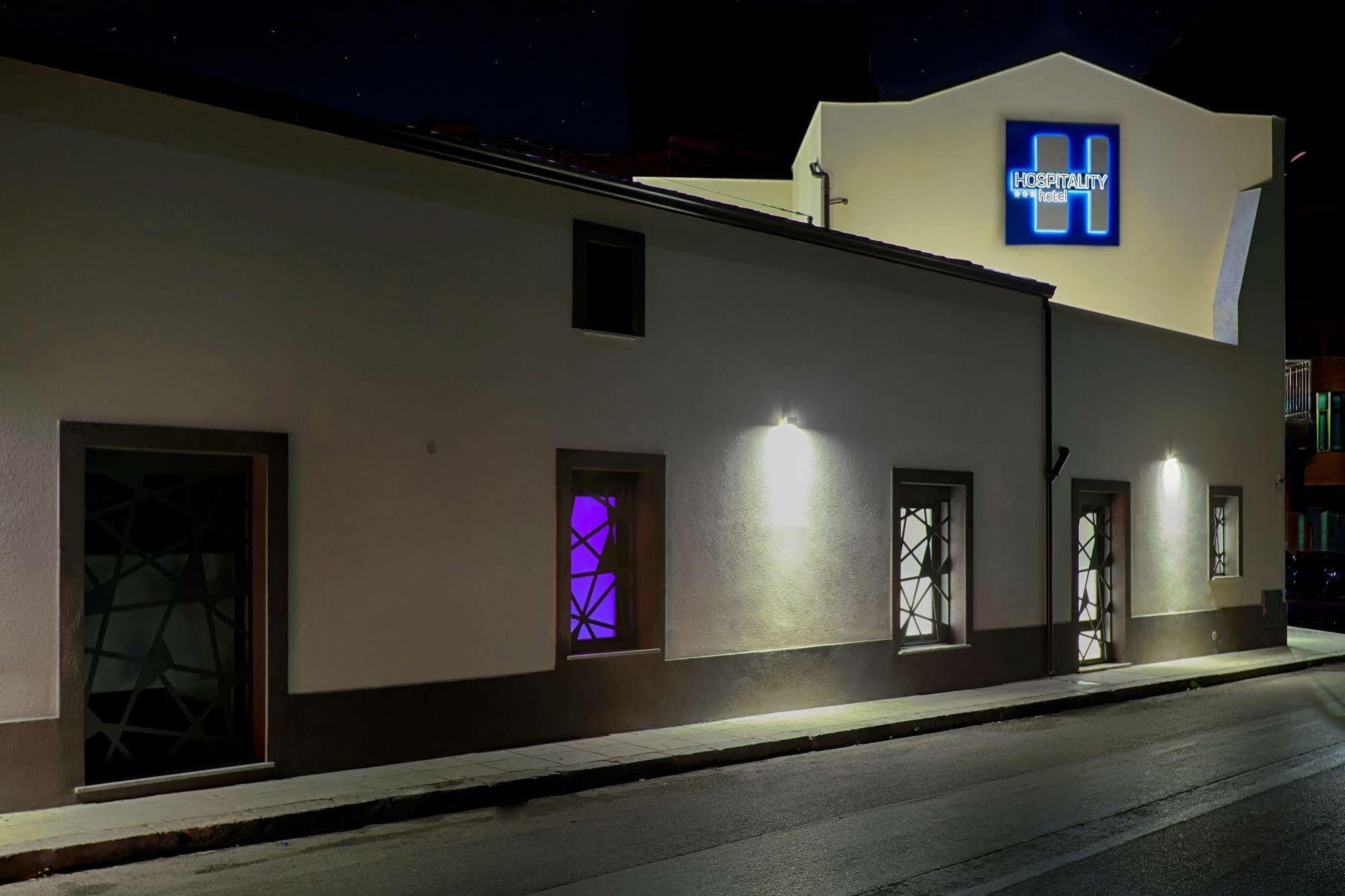 Hospitality Hotel Palermo Bagian luar foto