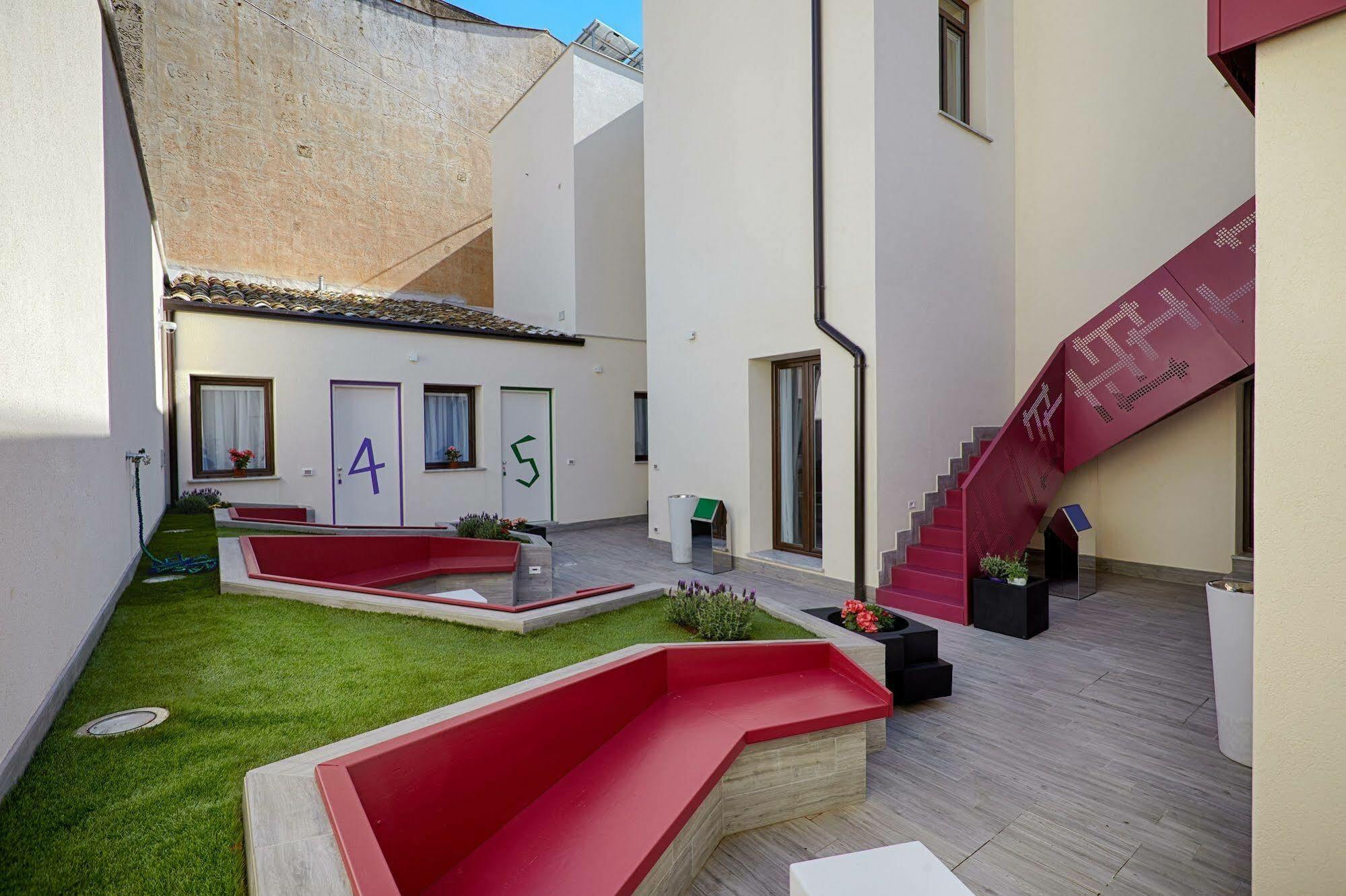 Hospitality Hotel Palermo Bagian luar foto